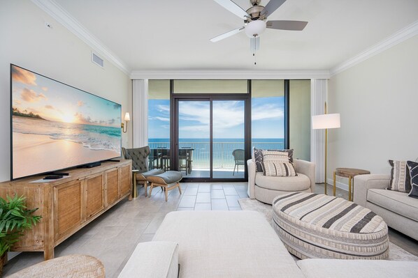 คอนโด, 3 ห้องนอน | บริเวณนั่งเล่น