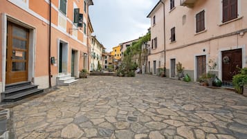 Esterni