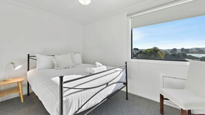 4 bedrooms, iron/ironing board, travel crib, free WiFi