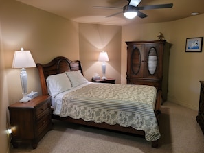 Iron/ironing board, WiFi, bed sheets