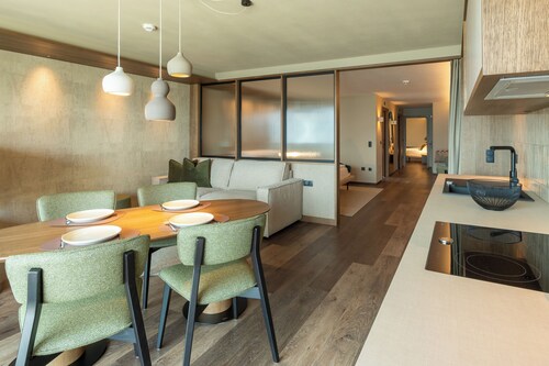 Luxusappartements im Zentrum von Dorf Tirol-ruhig gelegen. 301