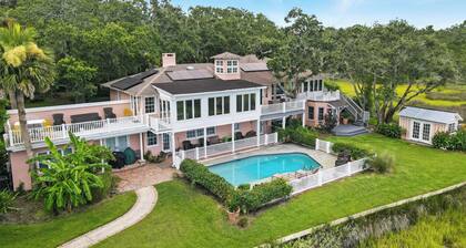 Historic Marshfront St Simons Estate • Heated Pool • Private Dock