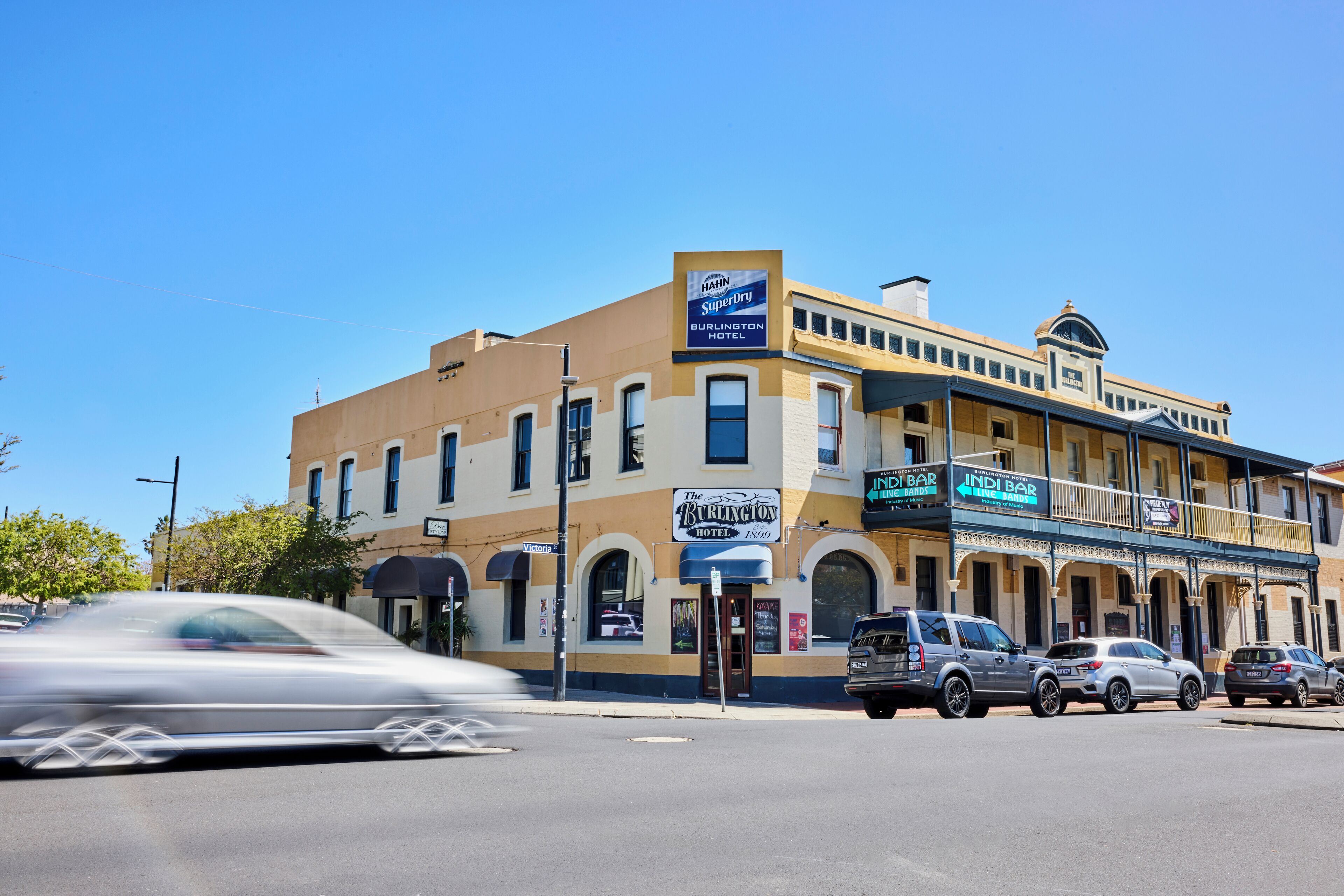 Fachada de la propiedad