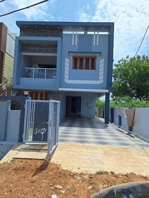 Depan hartanah