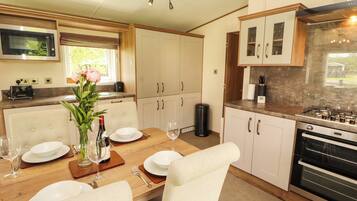 Oppvaskmaskin og kjøkkenutstyr