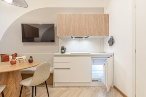 Oven, stovetop, dishwasher