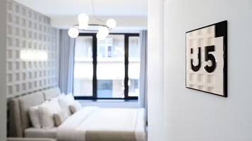 1 slaapkamer, een strijkplank/strijkijzer, wifi, beddengoed