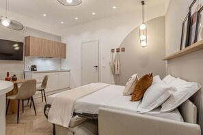 4 bedrooms, in-room safe, iron/ironing board, free WiFi - Infinity Stay • Elegant Urban Escape (Civitanova Marche)
