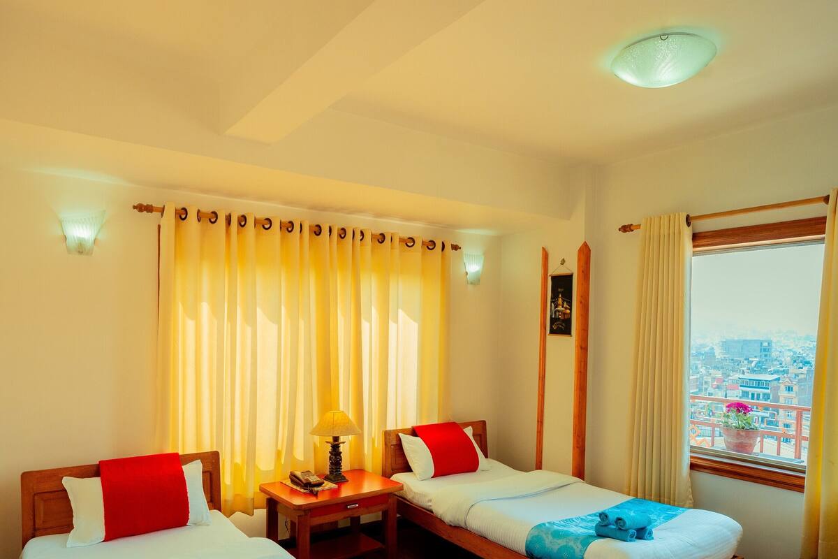 Standaard eenpersoonskamer, 1 eenpersoonsbed, balkon, uitzicht op de stad