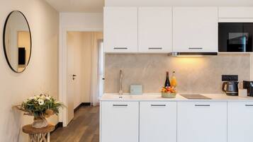 Appartement Terrasse côté village | Eigene Küche | Espressomaschine, Wasserkocher, Hochstuhl