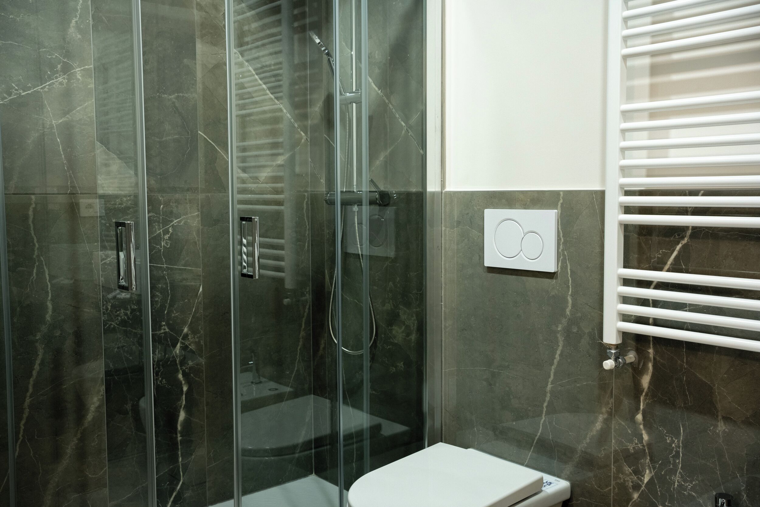 Camera Standard | Bagno | Doccia, asciugacapelli, asciugamani, sapone