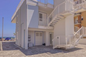 Exterior - Seafront & Reserved Parking (Civitanova Marche)