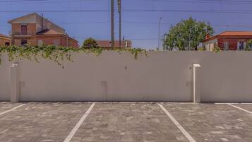 Enceinte de lâhĂ©bergement