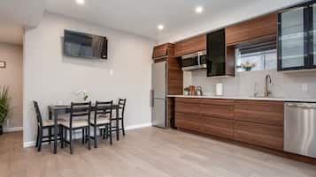 Microwave, stovetop, dishwasher