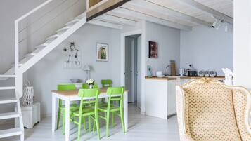 Appartamento, vista lago | Sala da pranzo
