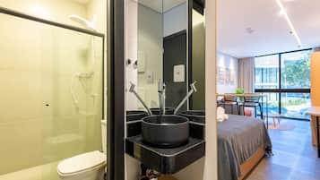 Basic Villa | Bathroom