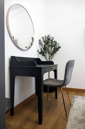 Interior - Tasmajdan park,15min-walk Knez M (Beograd)