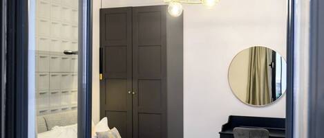 1 bedroom, iron/ironing board, bed sheets