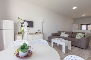 TV - PentHouse Loft - Terrace & Natural Pool (Gáldar)