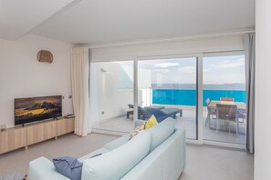 TV - Golden Terrace - Melenara Beach Stay (Telde)