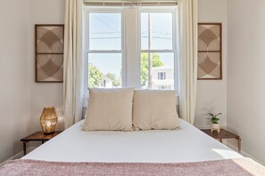 3 室のベッドルーム、WiFi、ベッドシーツ