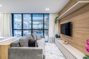 Basic Apartment | Living area