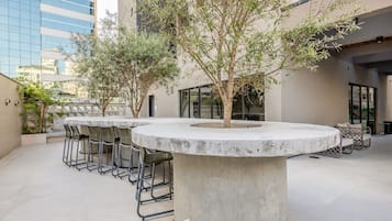 ์ผ์ธ ์๋น