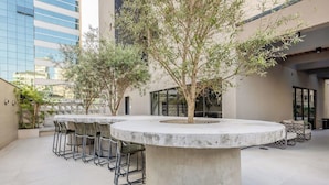 Outdoor dining - IFT - Ed. Infinity Tower Flat 350m From Meia Praia (Itapema)