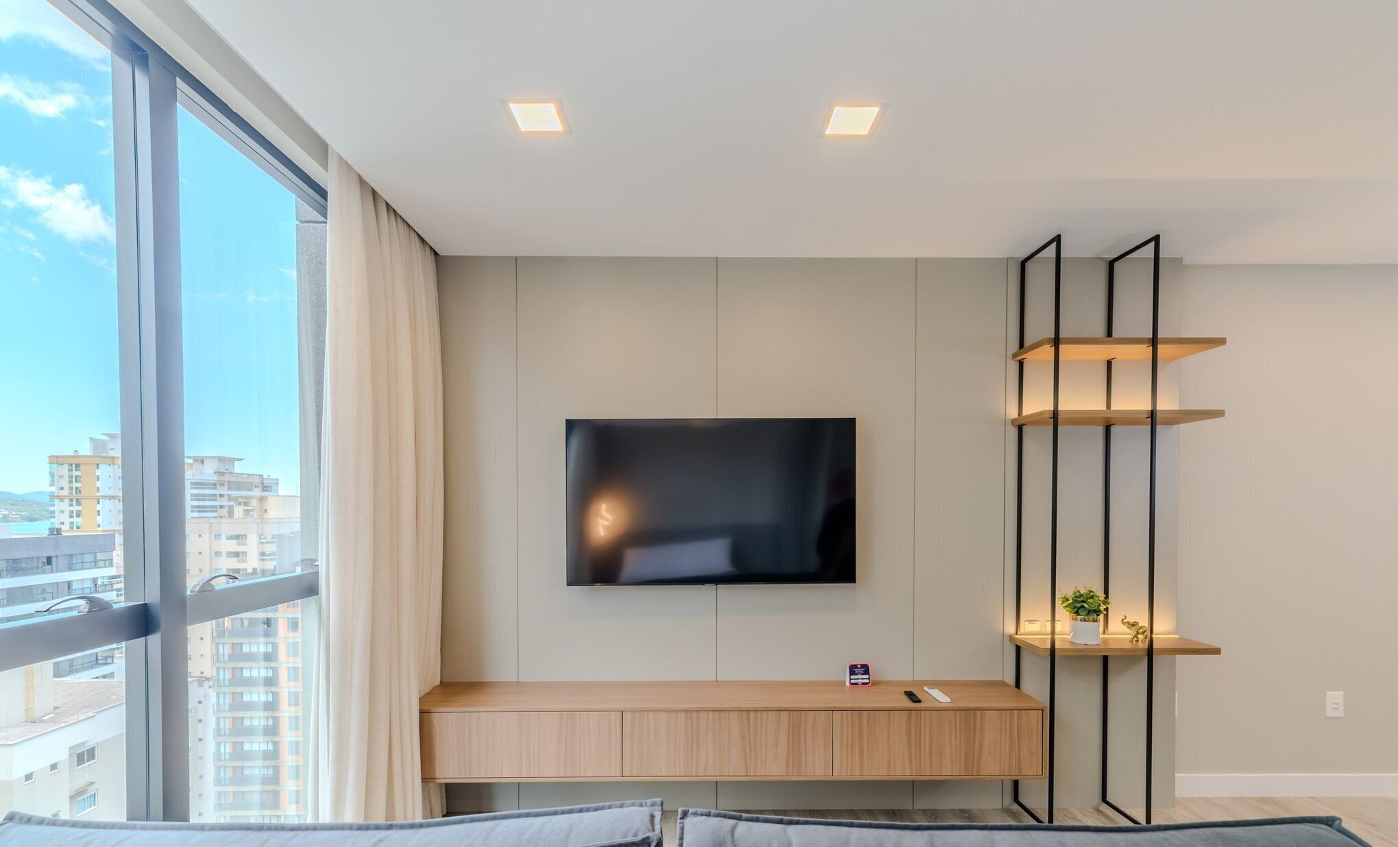 Basic Apartment | Living area