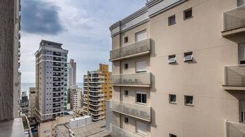 Basic Apartment | Exterior