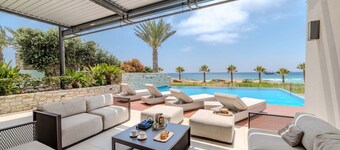 Vivo Mare Panorama Beachfront Villa - Beachfront Views