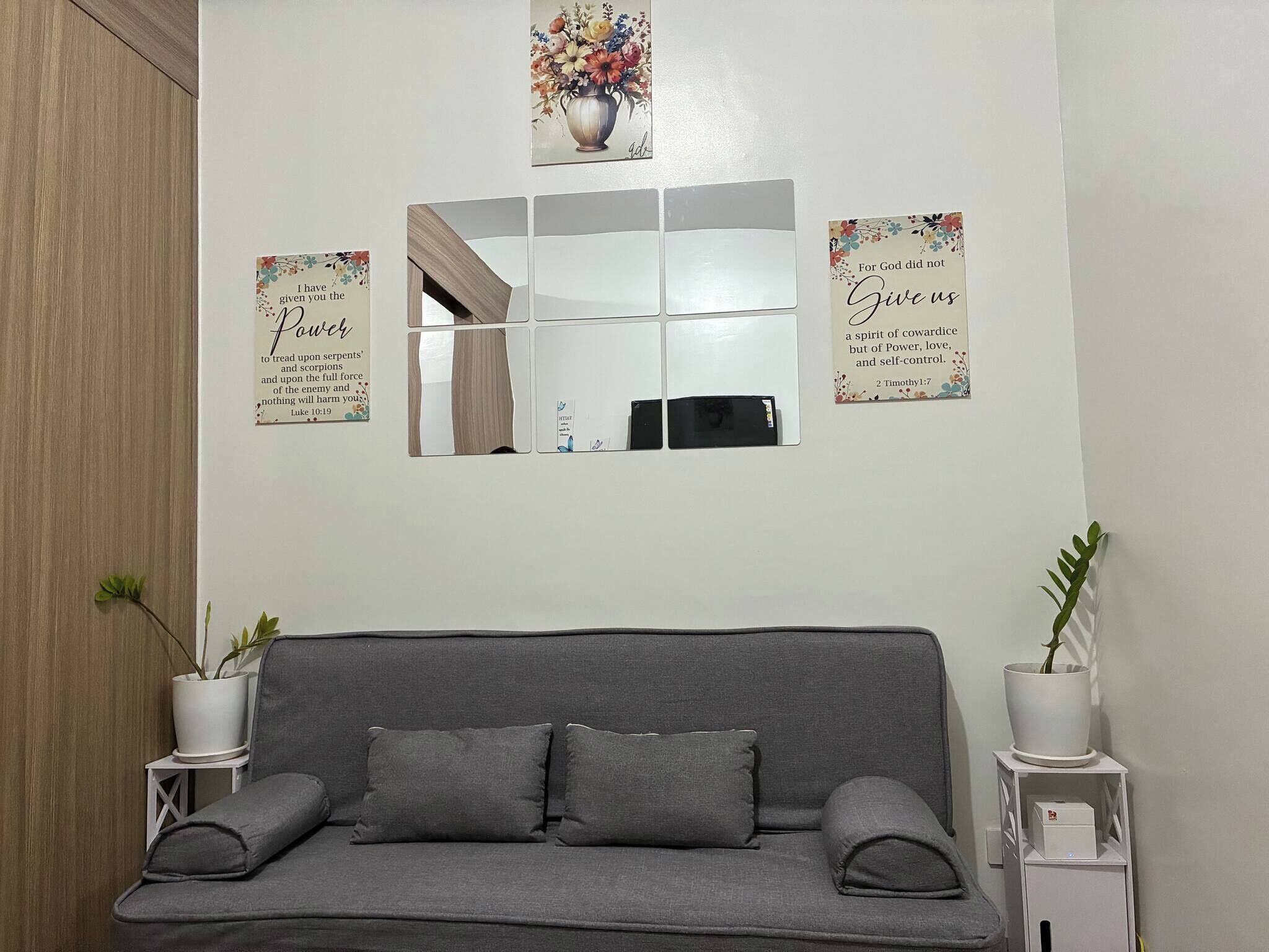 Studio, 1 Bedroom, Private Pool | Living room