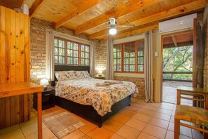 4 bedrooms, WiFi, bed sheets