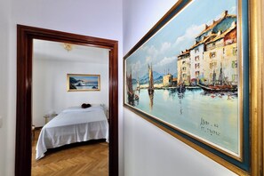 Appartement, 2 chambres, vue mer | Fer et planche à repasser, Wi-Fi gratuit
