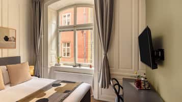Standard Room | Free WiFi, bed sheets