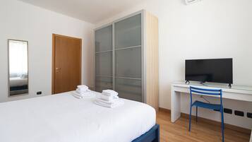 2 chambres, fer et planche Ă repasser, Wi-Fi gratuit, draps fournis