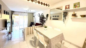 Interior - Apartment Apartsalou Blau Mari (Salou)