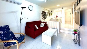 TV - Apartment Apartsalou Blau Mari (Salou)