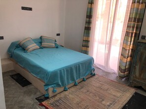 3 室のベッドルーム、WiFi、ベッドシーツ