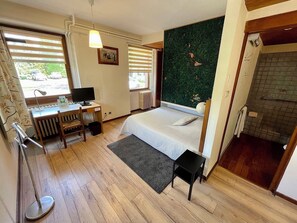 Chambre Double, vue cour intérieure