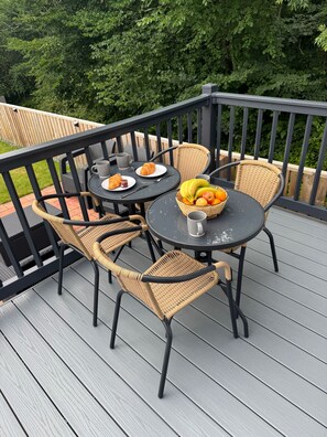Outdoor dining - New Lodge on Caledonian Lodges Resort (Crieff)