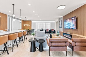 Télévision, cheminée