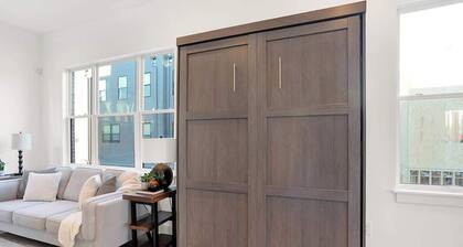 Downtown Luxury | Chatham-Arch BoHo-Style Townhome