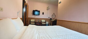 Affordable Double Room near Alishan