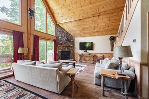 TV connectée, cheminée
