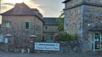 Façade de lâhĂ©bergement