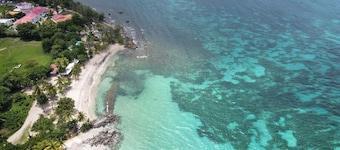 Villa Raphael - Four Bedroom Villa, Sleeps 8