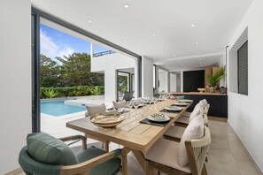 Dining - Villa Raphael - Four Bedroom Villa, Sleeps 8 (Sainte-Luce)