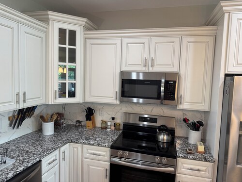 Charming 3-bedroom house in marvelous Mount Sterling with WiFi, AC