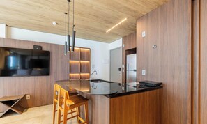 شقة بتجهيزات أساسية | المنشأة من الداخل